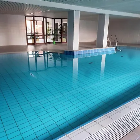 Traveloge Mit Schwimmbad Und Sauna Appartamento *