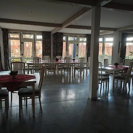 Apartment Traveloge Mit Schwimmbad Und Sauna Lubeck