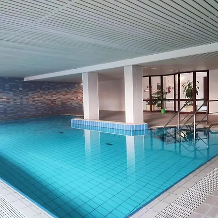 Apartment Traveloge Mit Schwimmbad Und Sauna